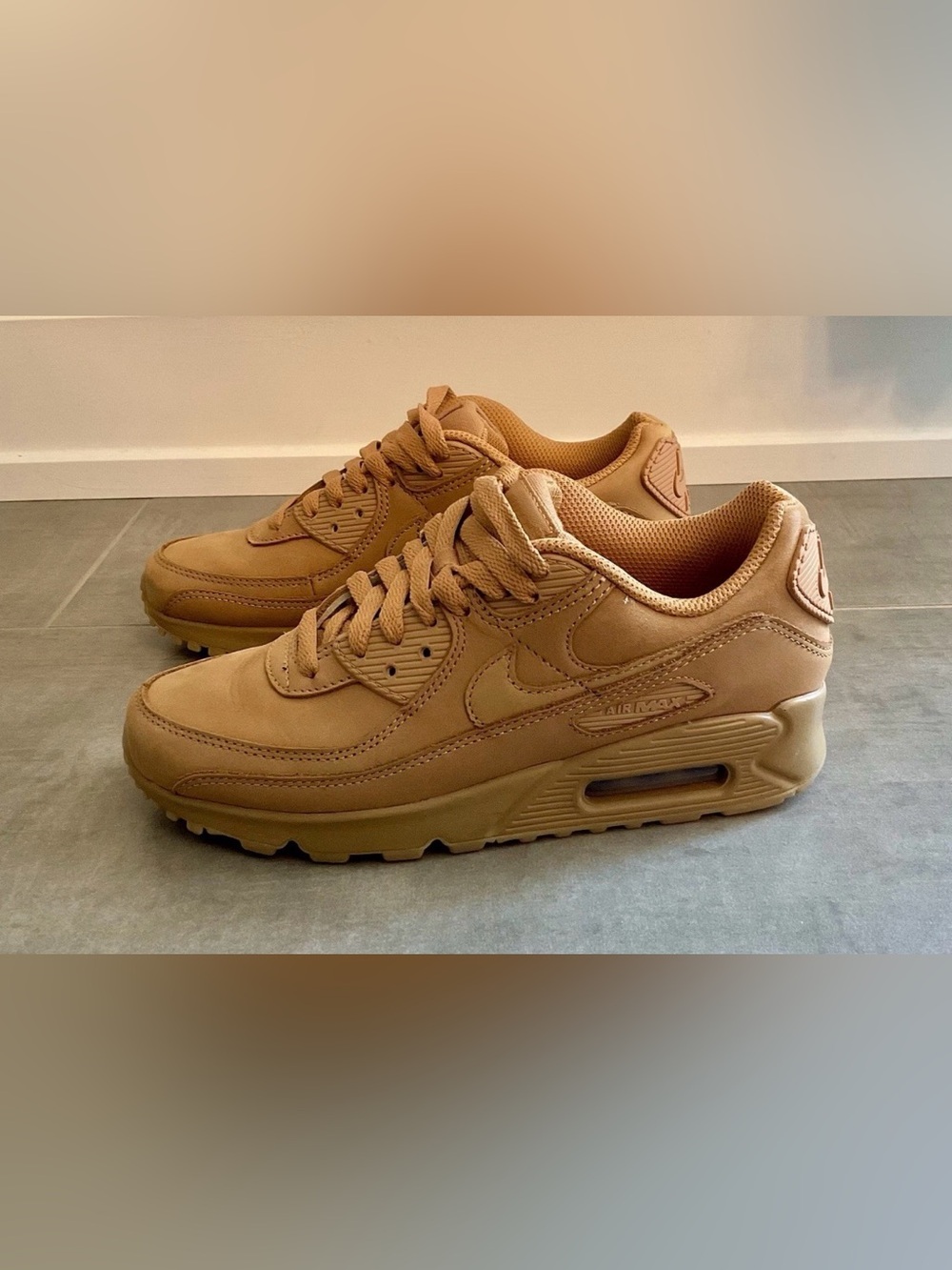 Nike Air Max 90 Premium Wheat - Size 5 (US) - In Excellent Condition